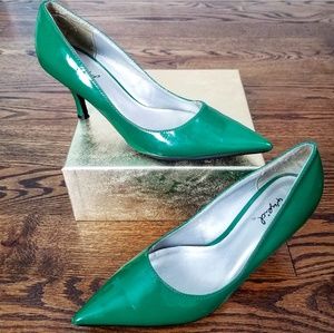 Emerald Green Pumps